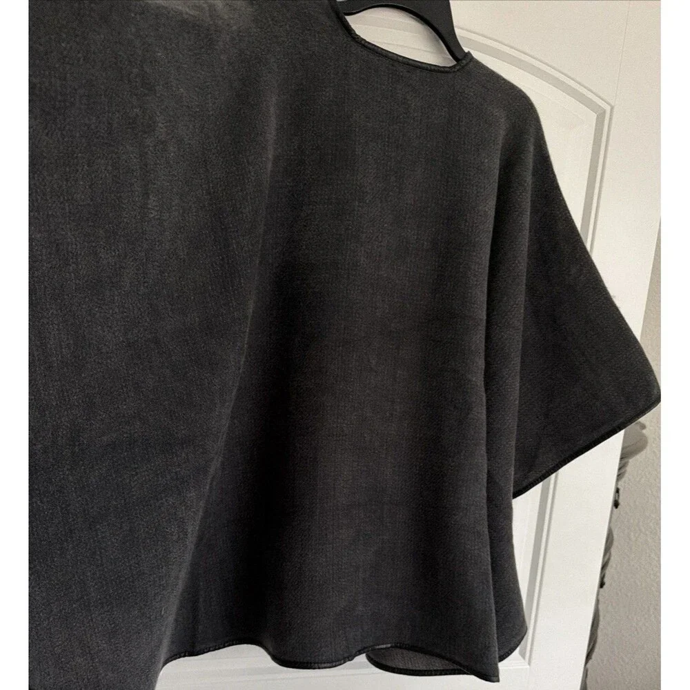 AQUA Women's Ruana Poncho Cape Wrap Reversible Toggle Closure Charcoal Gray OS